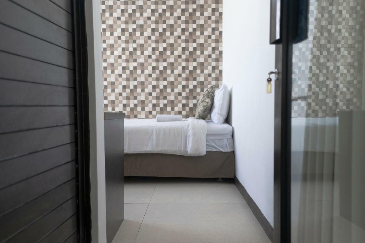 Hotel The Paica Denpasar Zewnętrze zdjęcie